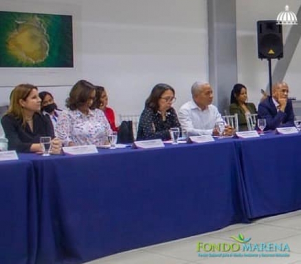 La Directora Ejecutiva del Fondo MARENA Judith Valdez participa en la conformación de una mesa de trabajo para una Reforma del Sector de Medio Ambiente y Cambio Climático.