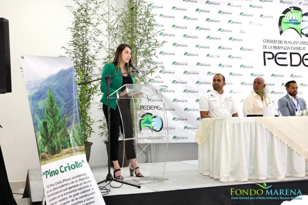La Lic. Liliana Durán, Asesora Ejecutiva del Fondo MARENA, participó en la conferencia ambiental “Nuevas Tecnologías y Comunidades Resilientes”